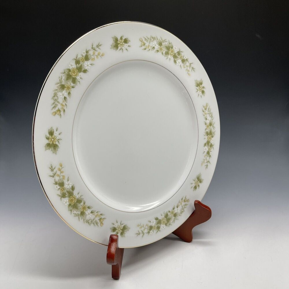 1 Natalie Fine China 3904 Dinner Plate M Japan Plate Vintage Floral Replacement